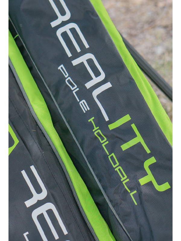 reality pole holdall 1