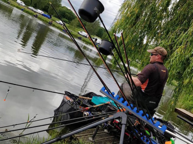 Ashley Clements in action on his way to victory at Maver Hayfield Lakes