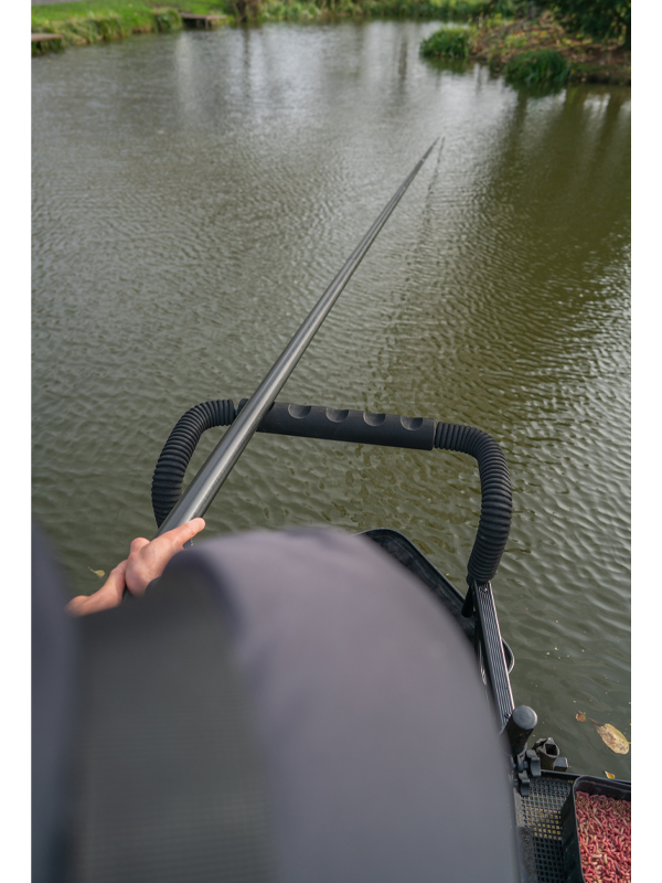 signature pole support 3